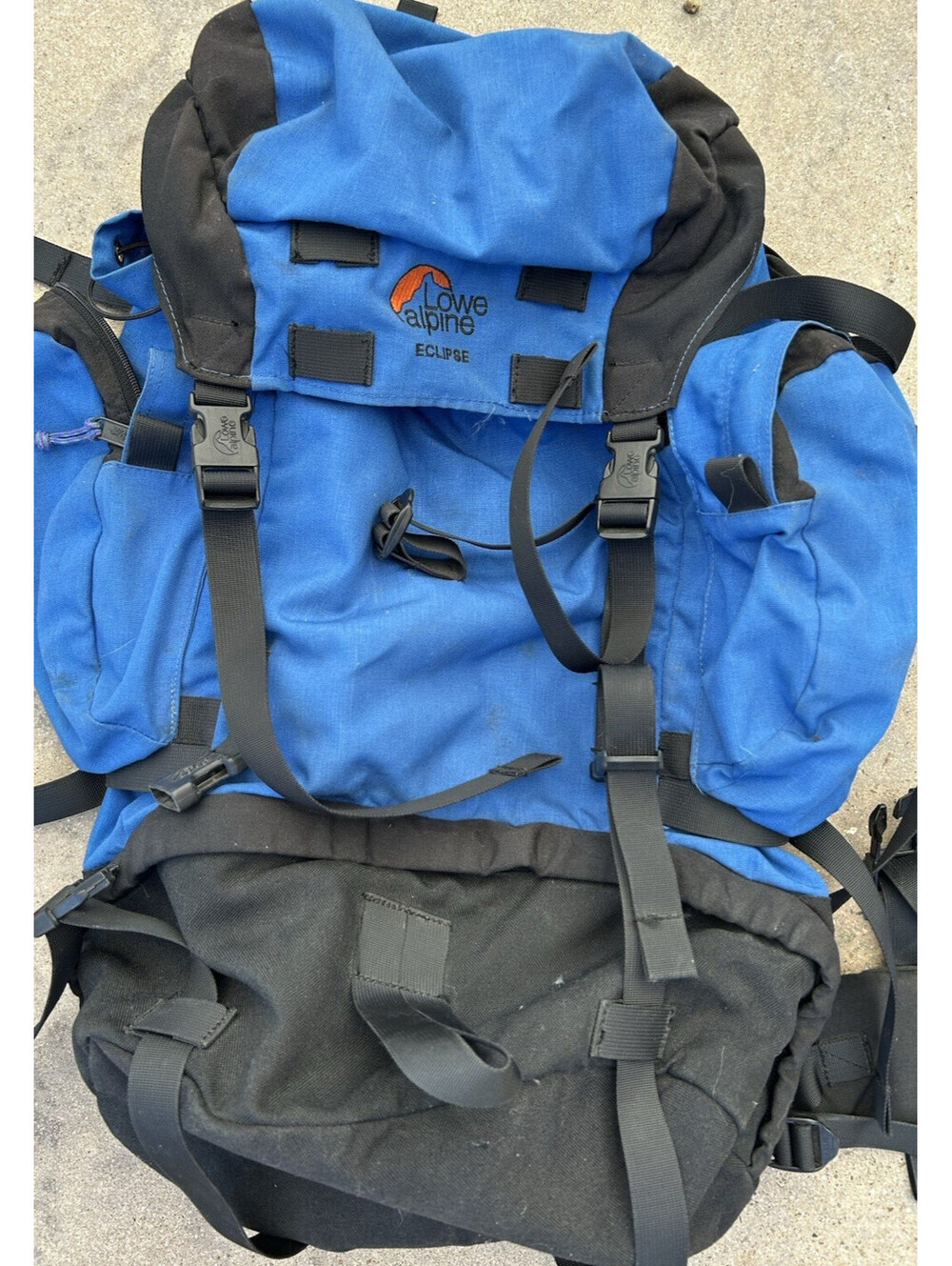 Lowe Alpine Eclipse Blue/Black Expedition Hiking Backpack Broken Zipper Peeling